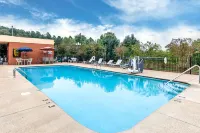 Best Western Plus Magnolia Inn  Suites