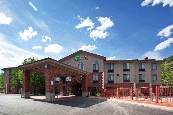 Holiday Inn Express Glenwood Springs, an IHG Hotel
