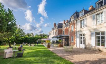 Hôtel & Spa du Domaine des Thômeaux, the Originals Relais (Relais du Silence)