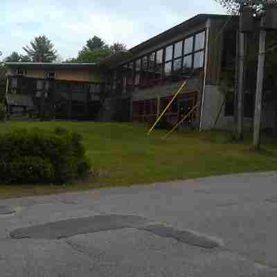 Roaring Brook Ranch Resort Hotel Exterior