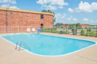 Days Inn by Wyndham Calvert City/Paducah East Hotels in Calvert City
