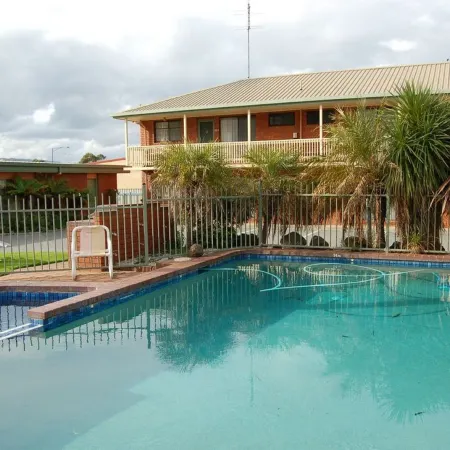 Apollo Bay Motel & Apartments