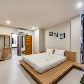ภูเก็ต มารีน พอชเทล โรงแรมใกล้ร้านกันเองแอทเพียร์