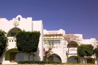 Domina Oasis Hotel & Resort Hotel a 