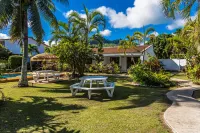The Black Pearl Beachside Apartments