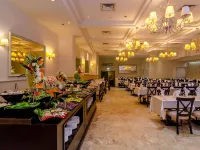 Royal Plaza Hotel Hotels in Kinnerot
