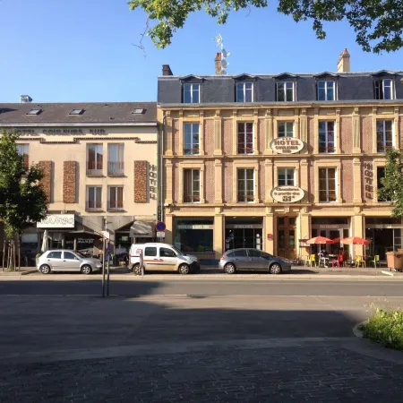 Hotel Couleurs Sud 46 Chambres Avec Ascenseur et Restaurant Centre Ville-Gare Charleville-Mézières