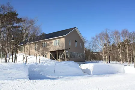 Resort Inn Miwa Отели рядом со станцией JR Appi-Kogen station