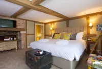 The Queen's Inn Hotels in Hawkhurst