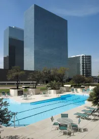 DoubleTree by Hilton Hotel Houston - Greenway Plaza