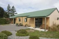 Coronation Park Motels Hotel a 