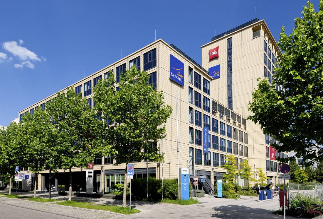 Novotel Suites München Parkstadt Schwabing-Munich Updated 2022 Room  Price-Reviews & Deals | Trip.com