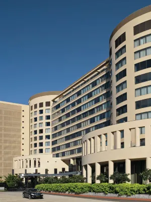 Trident Bandra Kurla Các khách sạn gần Crowford Market