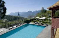 โรงแรม Relais & Chateaux Hotel Castel Fragsburg - ที่มีสระว่ายน้ำ