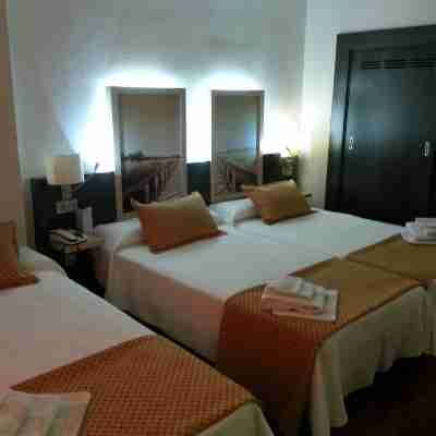 Hotel Santa Cecilia Rooms