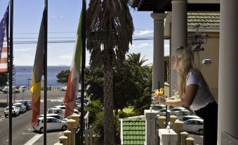 Hotel on the Promenade