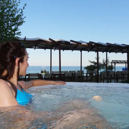 Albizia Beach Hotel