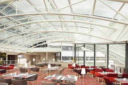 Hotel Oceania Paris Roissy CDG