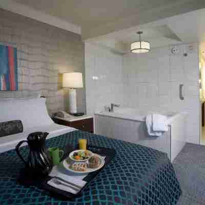 Bally's Evansville Casino & Hotel Rooms