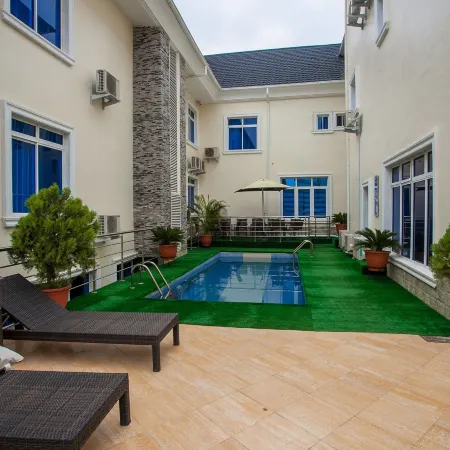 Fritz Apartments & Suites