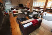 Trailside Inn Hotels in Chittenden