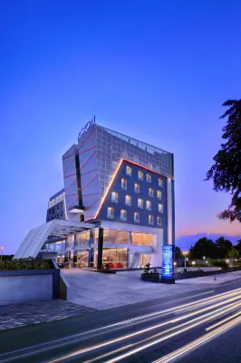ASTON Lampung City Hotel Hotel dekat Vihara Kartika Sapta