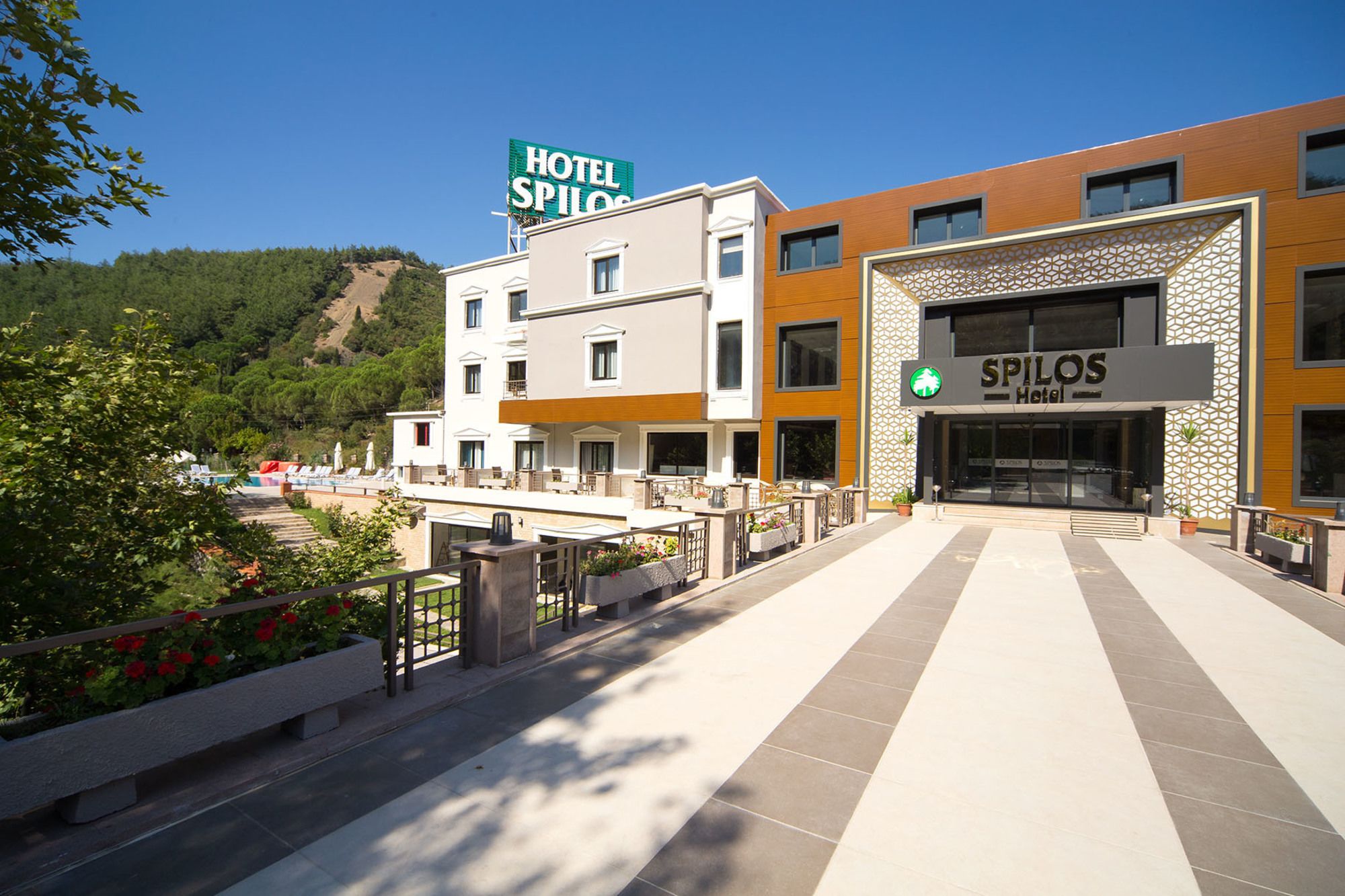 Spilos Hotel