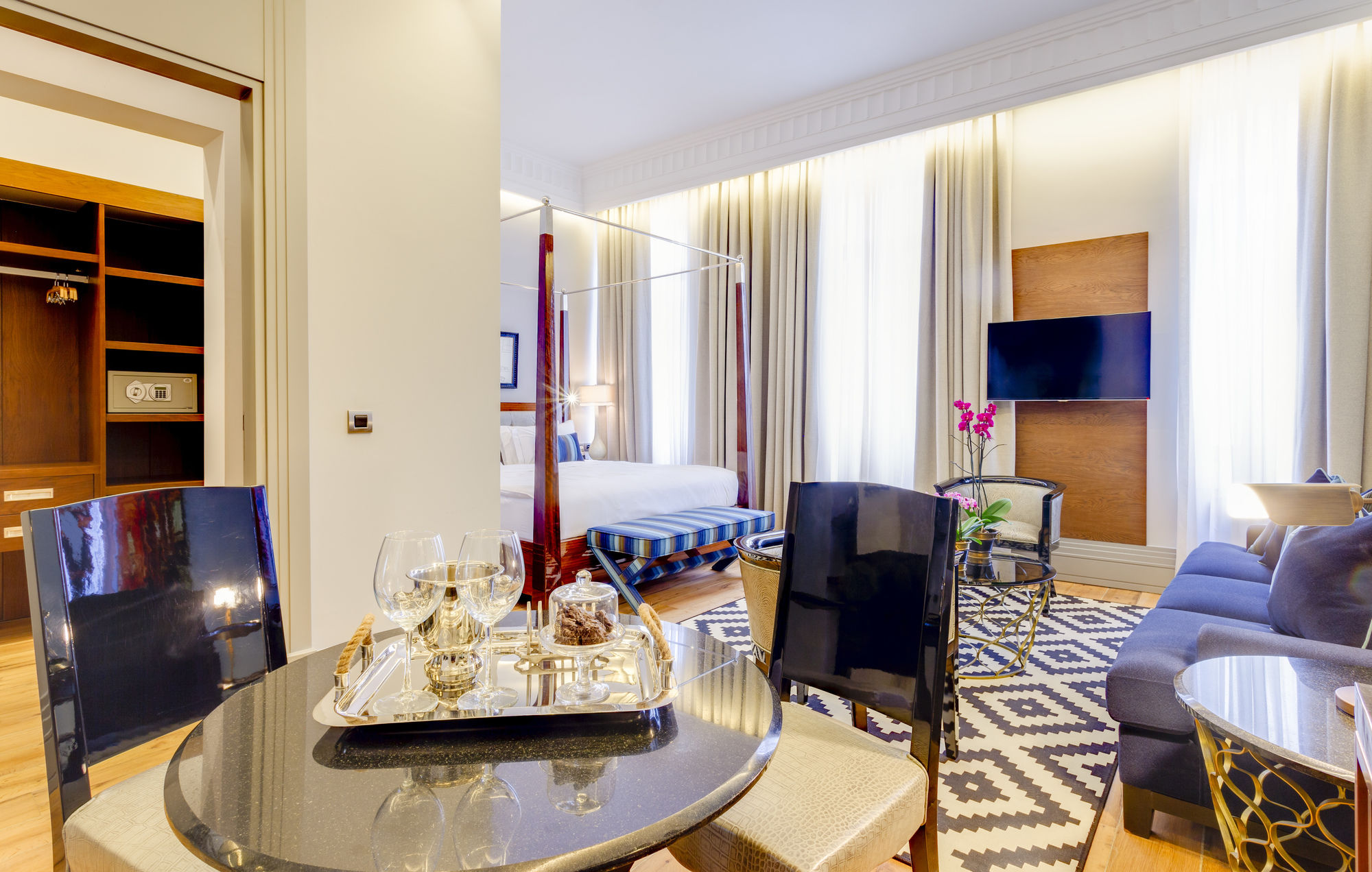 Ravouna 1906 Suites - Special Class, Adults Only