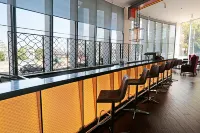 DoubleTree by Hilton Santiago Kennedy - Bares