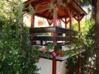 Villa Roses Apartments & Wellness - parking