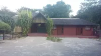 Luxury Wild Inn