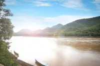 Mekong Moon Inn II Hotel di Park Ou