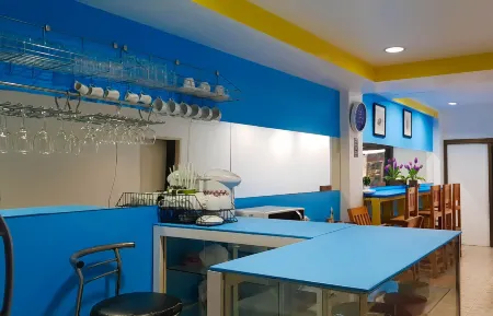 HuaHin Night Market Hostel