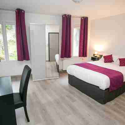 Grand Hotel de France Rooms