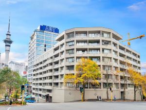 Chic & Stylish Apartment with Parking