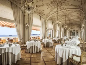 博利厄保護區飯店