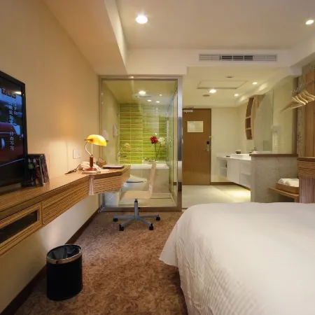 Homey House Отели рядом с достопримечательностью «Ночной рынок «Шилинь»»