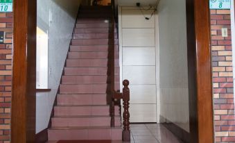 Rich Zone Hotel