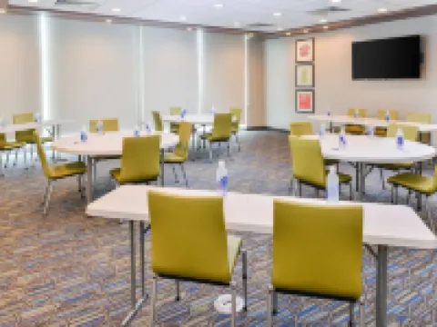 コンフォート イン & スイーツ オガララ オガラーラのホテル