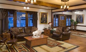 State Game Lodge at Custer State Park Resort