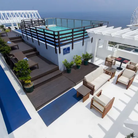 Microtel by Wyndham Mall of Asia