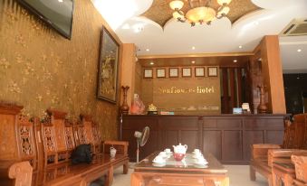 Sunflowers Hotel Airport