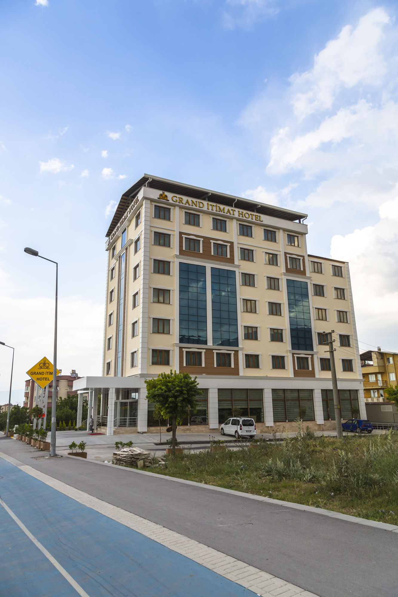 Grand Itimat Hotel (Grand İtimat Hotel)