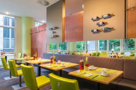 Novina Hotel Woehrdersee Nuernberg City
