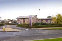 Manchester (Cheadle) Отели рядом с достопримечательностью «Meriton Road Park»