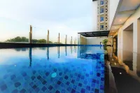 Hotel FortunaGrande Jember by Fosia Hotels - Pools