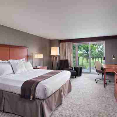 Eaglewood Resort & Spa Rooms