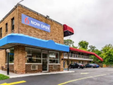 Motel 6 Elmsford, NY - White Plains Hotels in Greenburgh