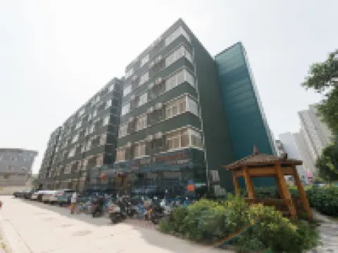 Red Ant Hotel (Xinxiang Normal University Pangdonglai) Hoteles en Xinxiang