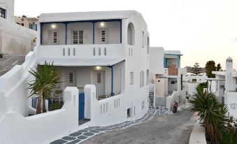 Nikolas Naousa Guesthouse